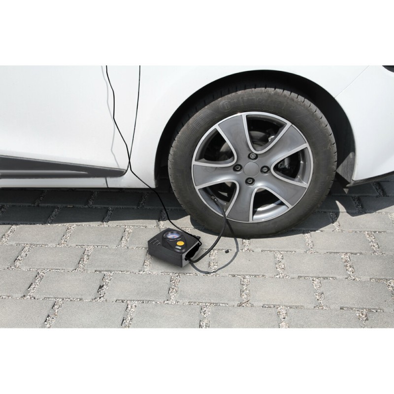 Κομπρεσέρ Ελαστικών 12V 450ml με υγρό επισκευής 450ml Μανόμετρο ΚΑΙ Μετρητή Πίεσης - Lampa - L7217.0 Κομπρεσέρ Ελαστικών 12V 450ml με υγρό επισκευής 450ml Μανόμετρο ΚΑΙ Μετρητή Πίεσης - Lampa - L7217.0