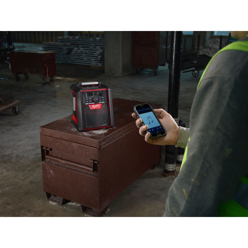 M18™ RC-0 ΡΑΔΙΟΦΩΝΟ ΦΟΡΤΙΣΤΗΣ ΕΡΓΟΤΑΞΙΟΥ ΜΕ BLUETOOTH | Milwaukee 4002395005420 M18™ RC-0 ΡΑΔΙΟΦΩΝΟ ΦΟΡΤΙΣΤΗΣ ΕΡΓΟΤΑΞΙΟΥ ΜΕ BLUETOOTH | Milwaukee 4002395005420