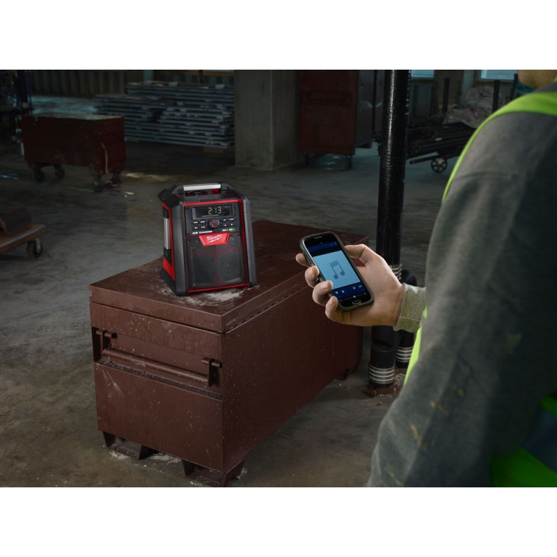 M18™ RC-0 ΡΑΔΙΟΦΩΝΟ ΦΟΡΤΙΣΤΗΣ ΕΡΓΟΤΑΞΙΟΥ ΜΕ BLUETOOTH | Milwaukee 4002395005420 M18™ RC-0 ΡΑΔΙΟΦΩΝΟ ΦΟΡΤΙΣΤΗΣ ΕΡΓΟΤΑΞΙΟΥ ΜΕ BLUETOOTH | Milwaukee 4002395005420