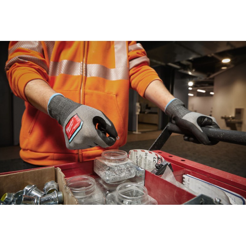 HI-DEXTERITY GLOVES WITH CUT PROTECTION M/8 LEVEL B/2 MILWAUKEE 4932480492