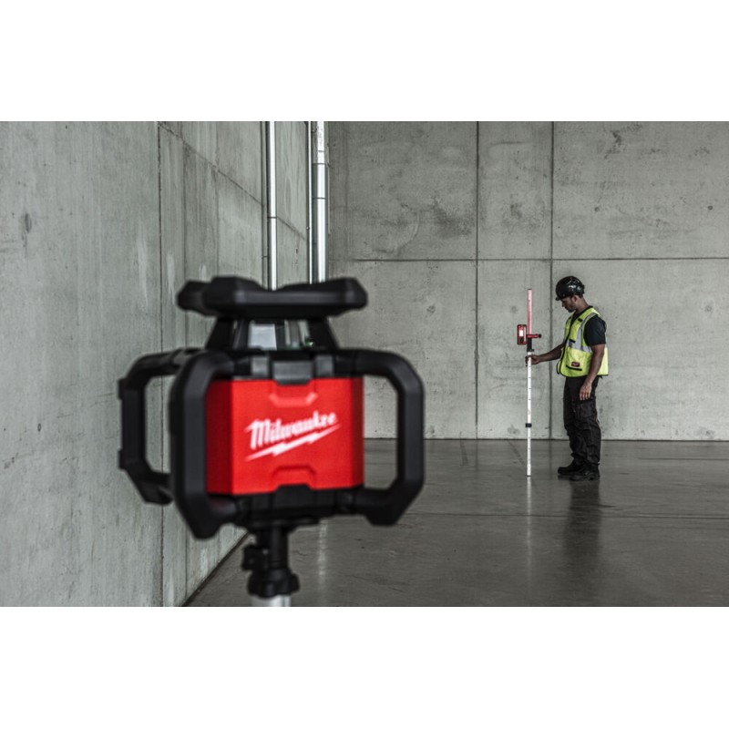 240 CM ΡΑΒΔΟΣ ΜΕΤΡΗΣΗΣ | Milwaukee 4058546480738